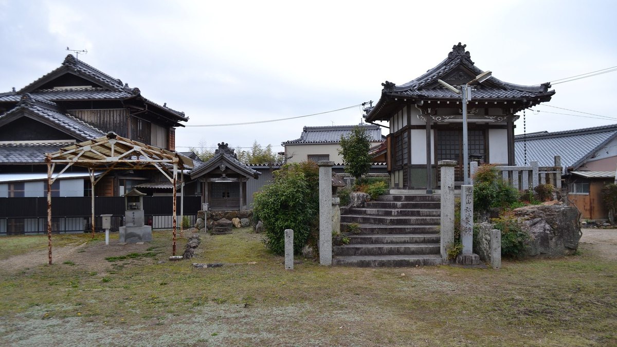 龍門山の風景