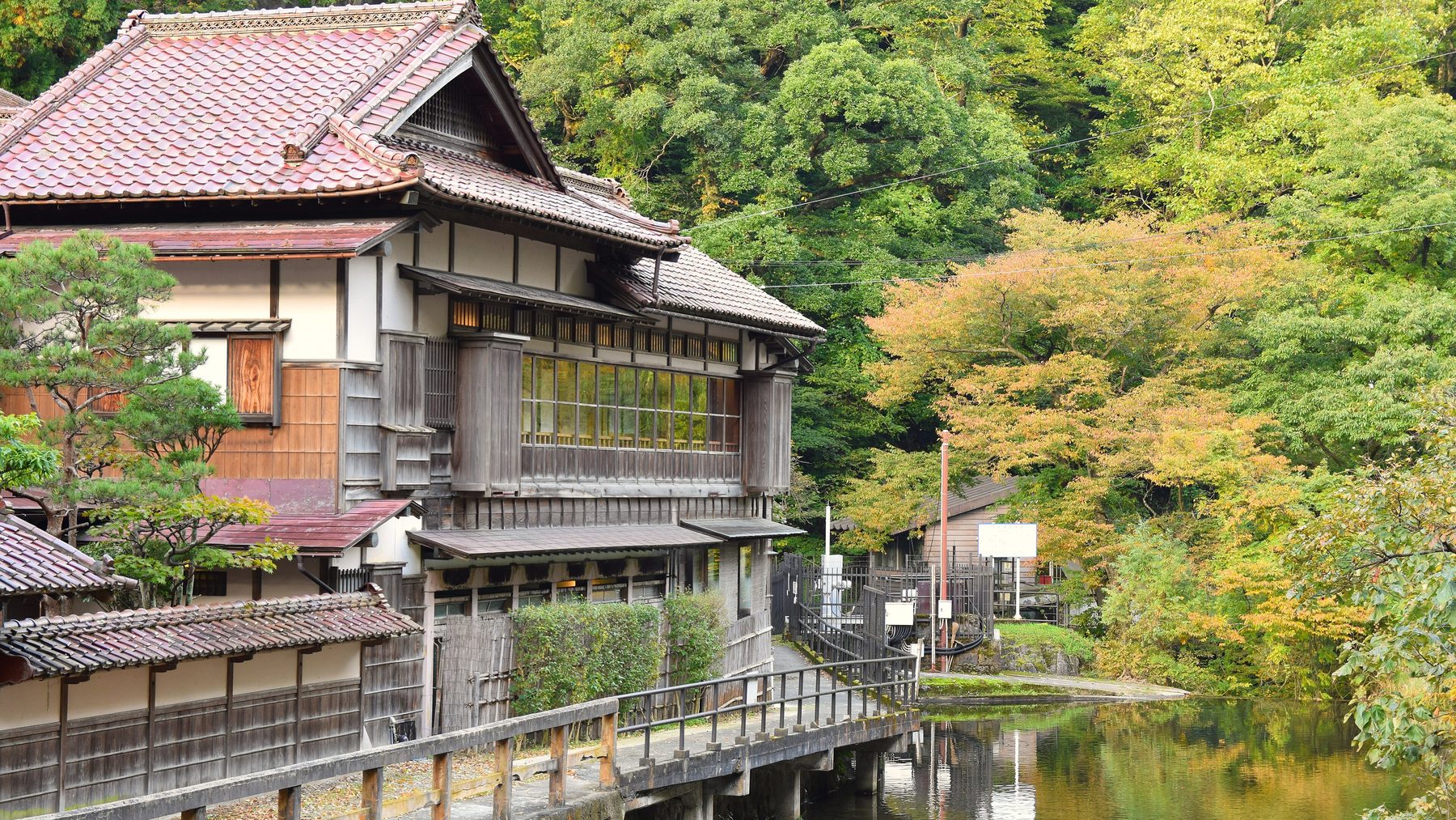 東山温泉